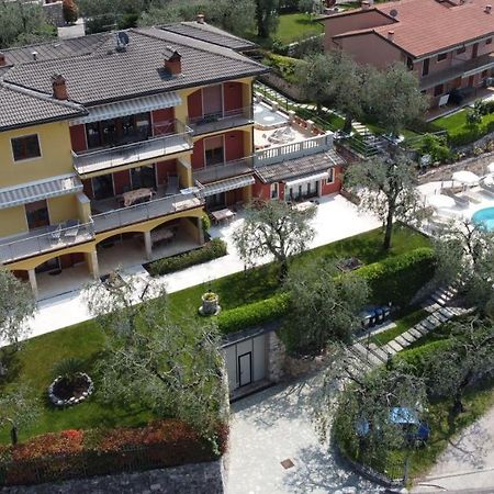 Villa Due Leoni - Residence Brenzone sul Garda Exteriör bild