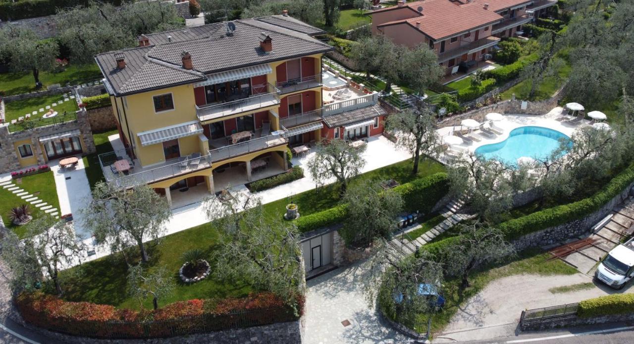 Villa Due Leoni - Residence Brenzone sul Garda Exteriör bild
