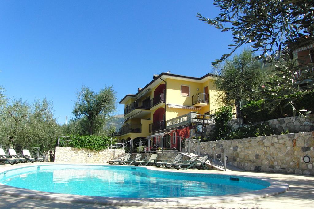 Villa Due Leoni - Residence Brenzone sul Garda Exteriör bild